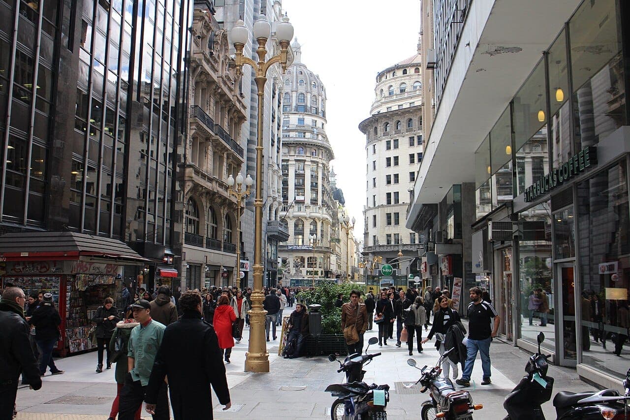 Los salarios registrados le ganaron a la inflación por quinto mes consecutivo